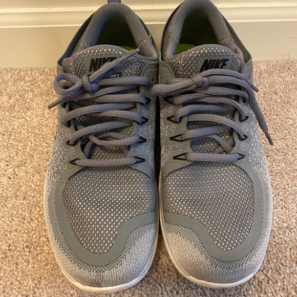 Women’s Nike Free Shoes - Picture 4 of 4